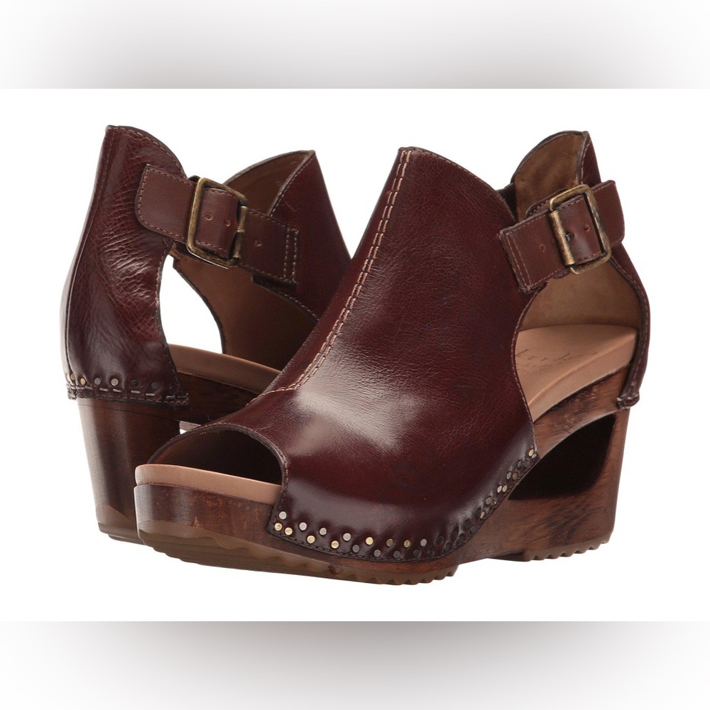 Dansko Sable Wedge Sandals